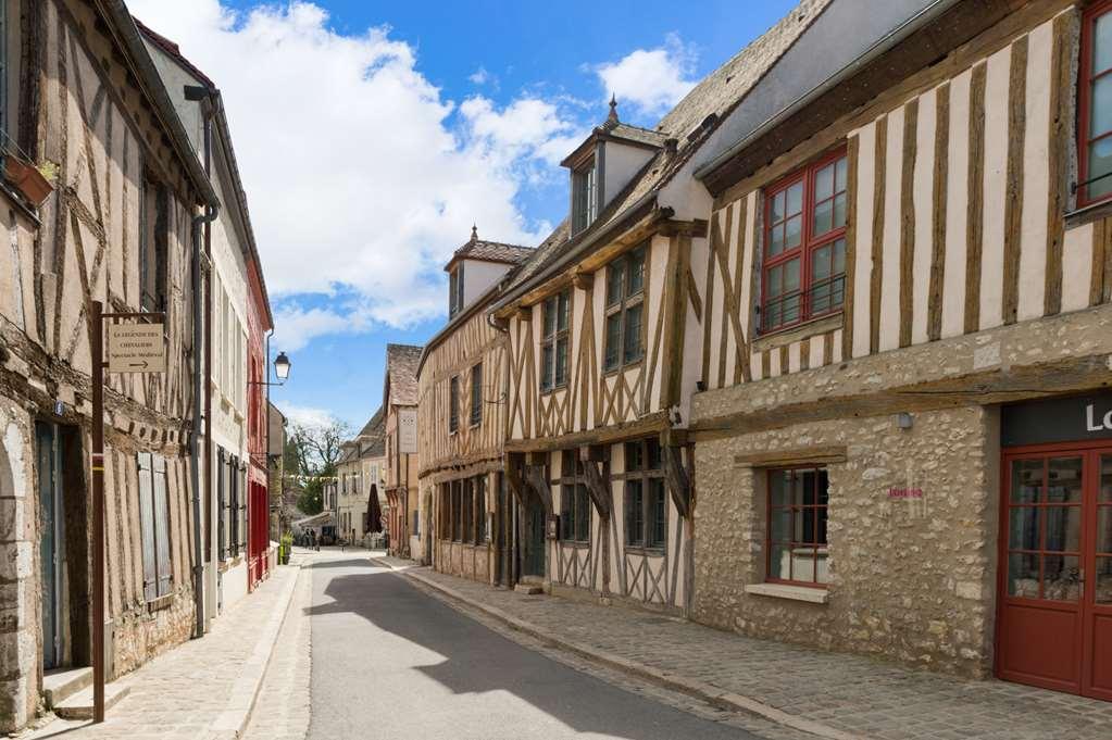 Ogaux Vieux Remparts Hotel Provins Eksteriør billede